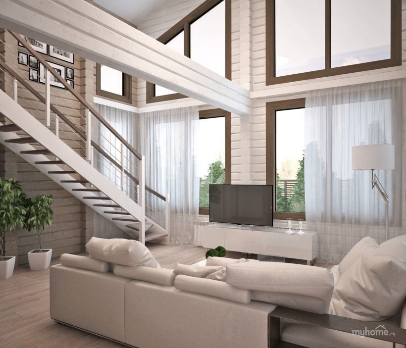 Лестница в доме со вторым светом