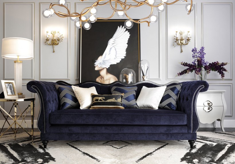 Диван в неоклассическом интерьере