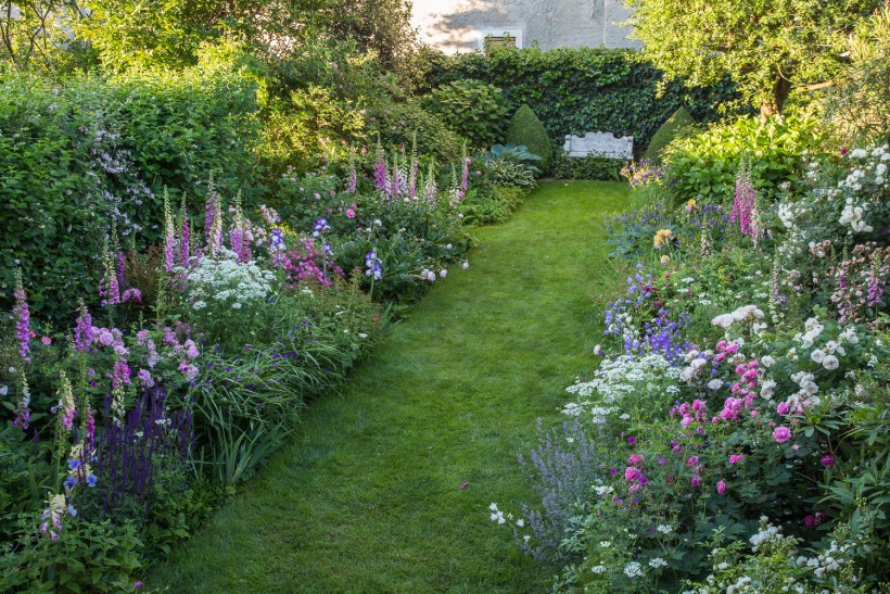 Миксбордеры в полутени