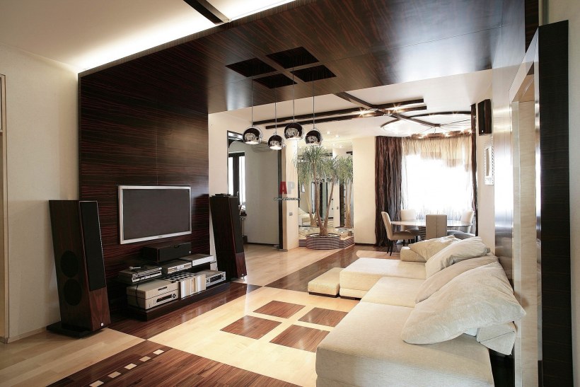 Ламинат на стену и потолок в гостиную