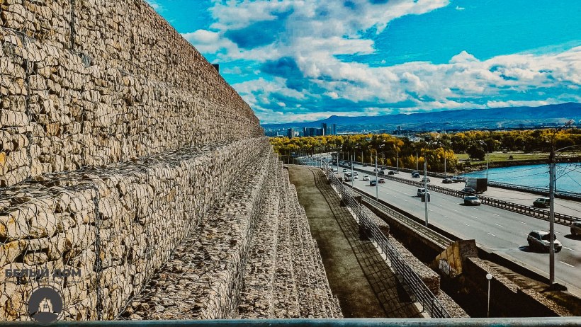 Габионы на дороге