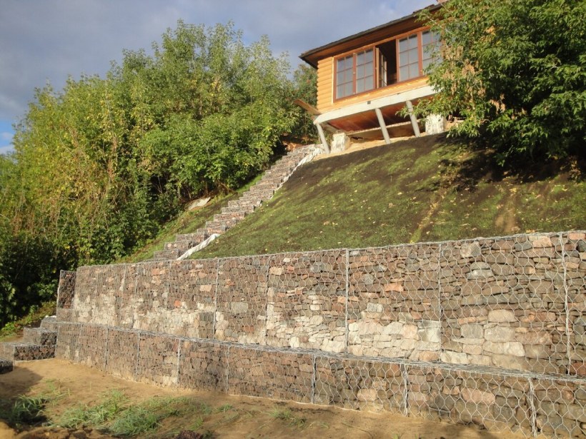 Террасирование склонов габионами