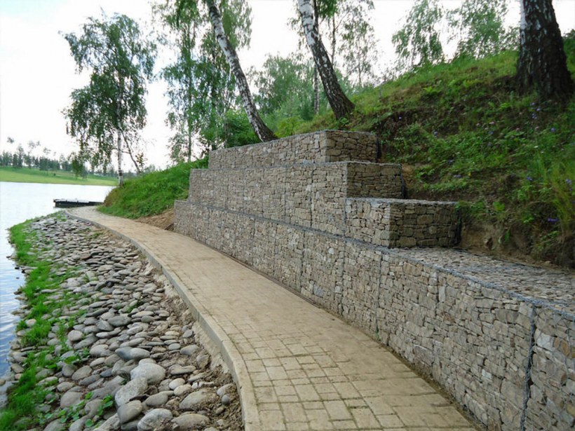 Габионы берег реки