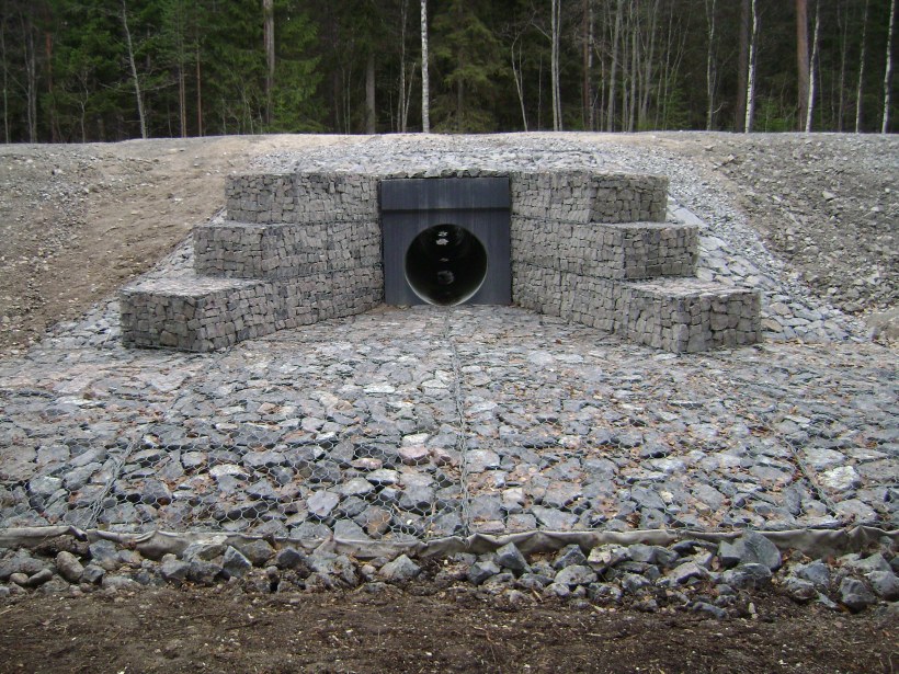 Каменная водопропускная труба