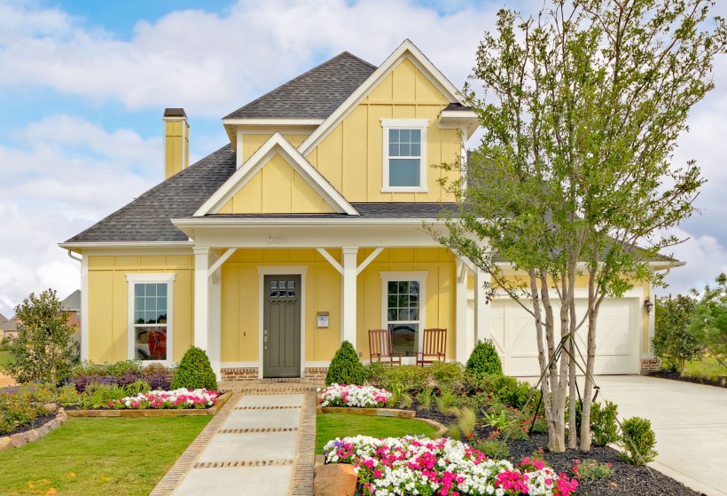 Богатый дом, черно желтого цвета