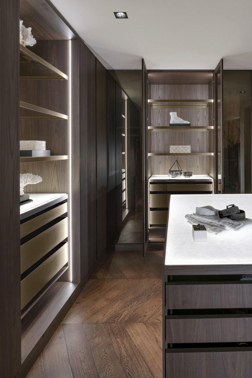 Гардеробная перегородка