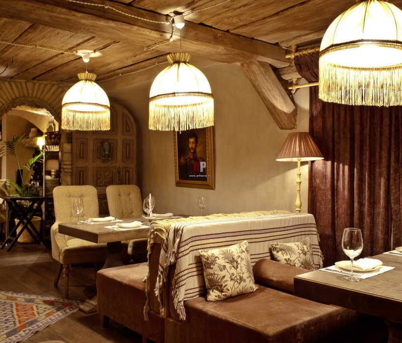 Интерьер ресторана кавказской кухни