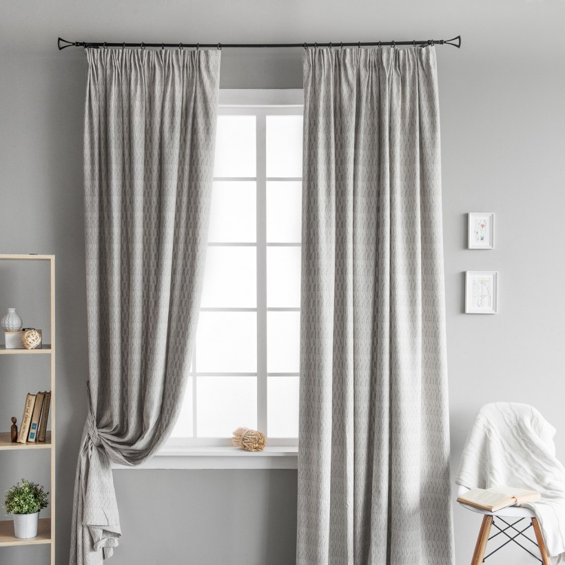 Серебристые шторы