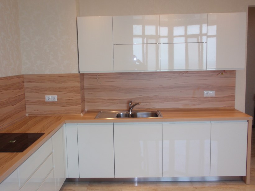 Кухни с интегрированными ручками эмаль