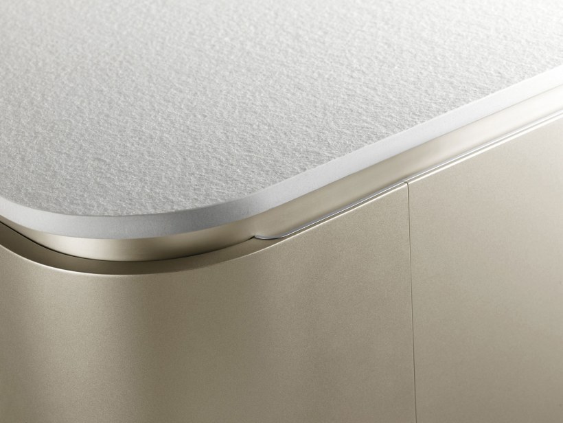 Радиусный фасад с интегрированной ручкой