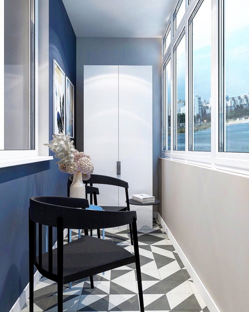 Открытый круглый балкон