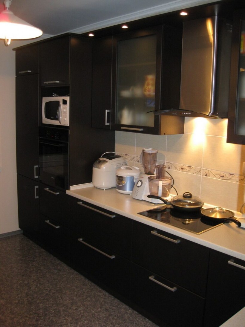 Кухни цвета венге