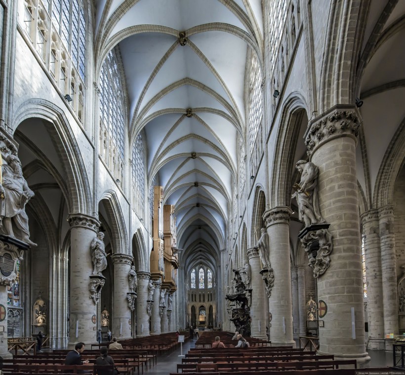 Амьенский собор трансепта