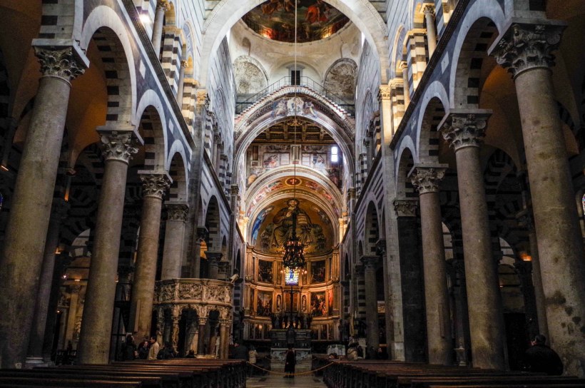 Романская архитектура средневековья изнутри