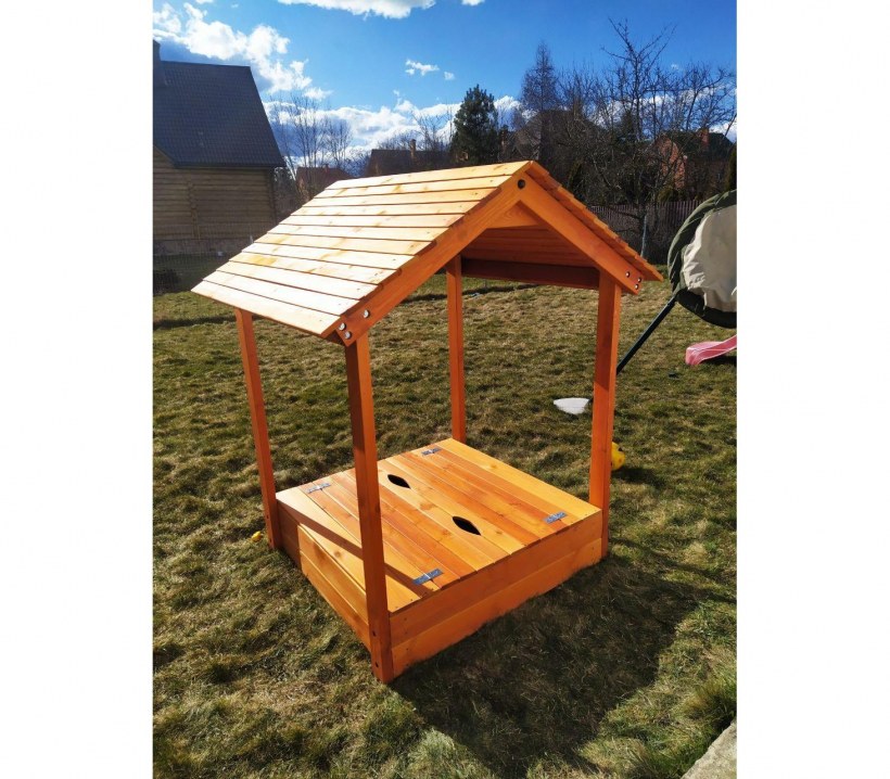 Песочница Igragrad с деревянной крышей