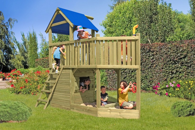 Песочница с домиком