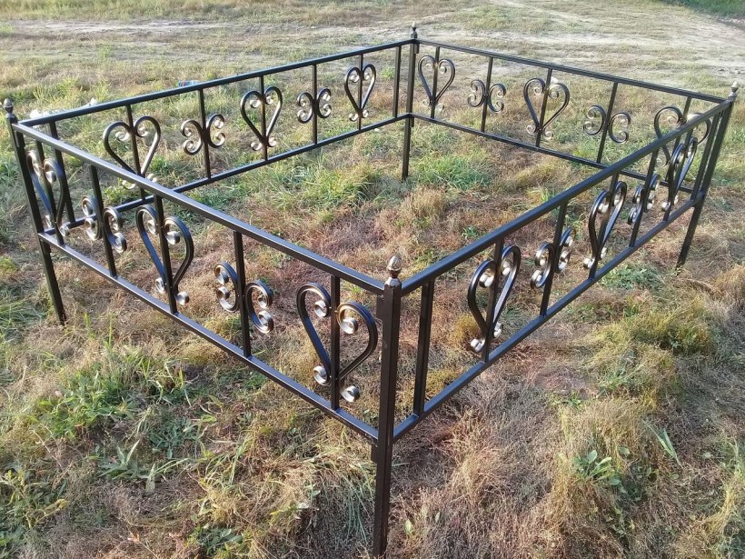 Оградка на могилу