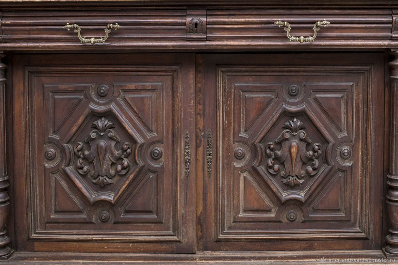 Резные фасады