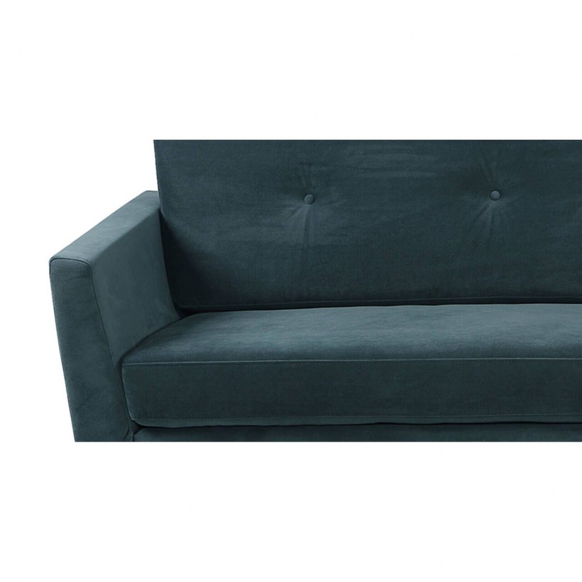 Бежевый диван с синими подушками