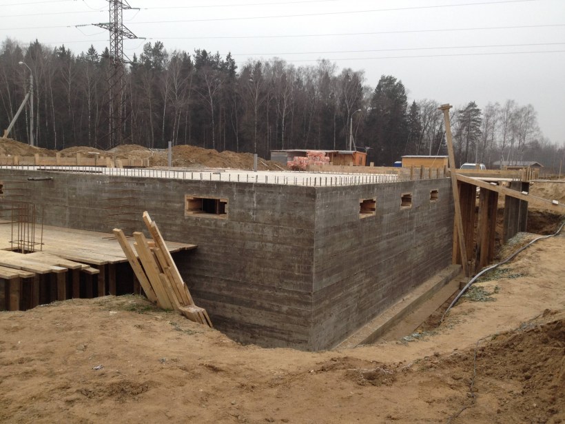 Недорогой цокольный этаж