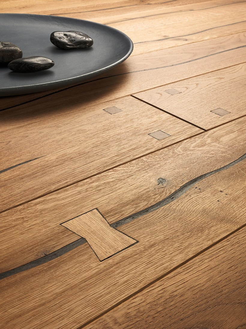 719 At дуб антик