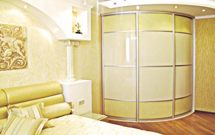 Угловые гардеробные шкафы