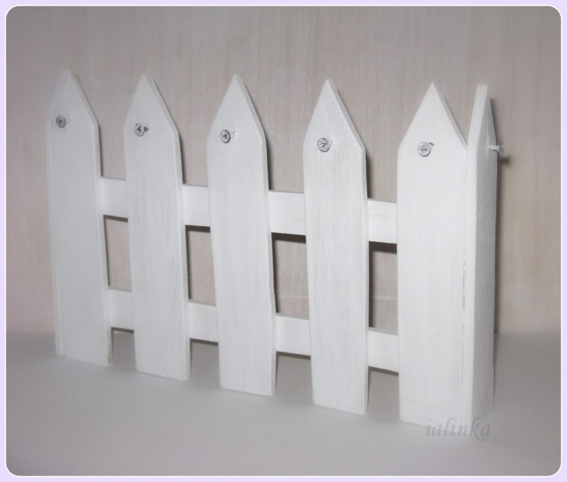 Картонный забор