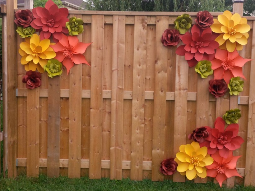 Объемный забор из бумаги