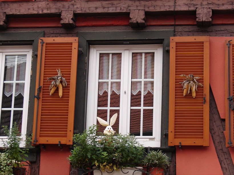 Декоративные ставни на окна