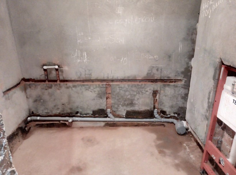 Короб для коммуникаций в ванной