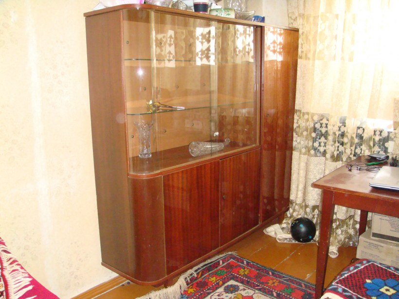 Хельга сервант старый