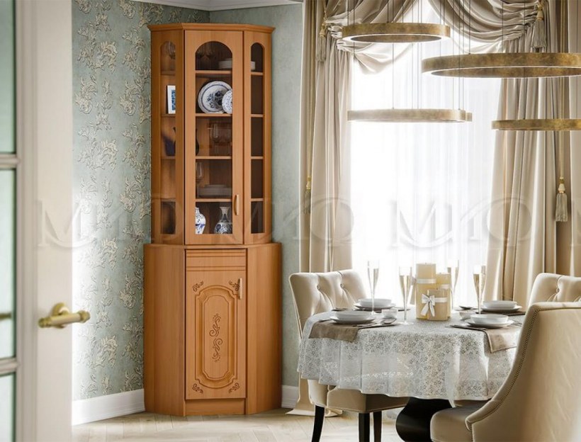 Сервант 60-х годов в современном интерьере