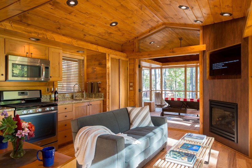 Маленькие уютные домики внутри