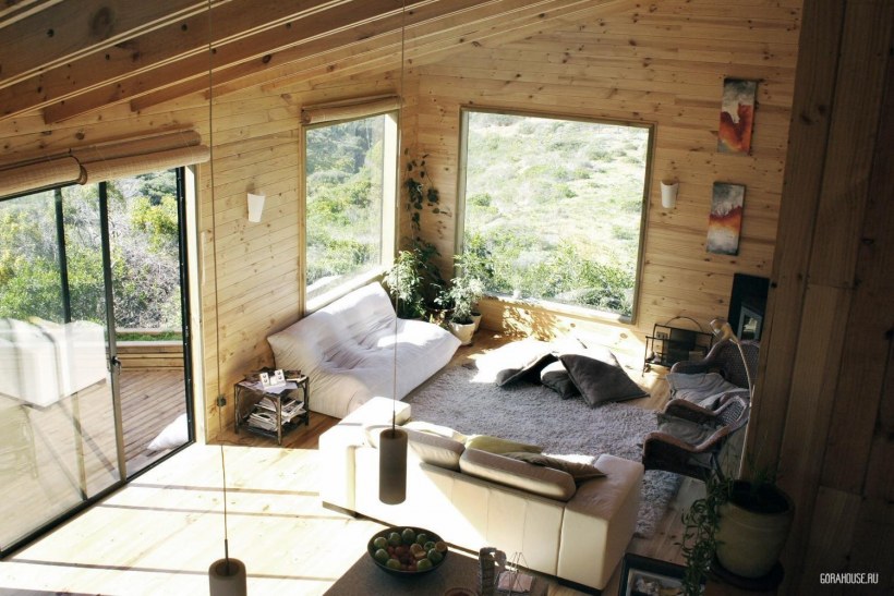 Маленький домик внутри