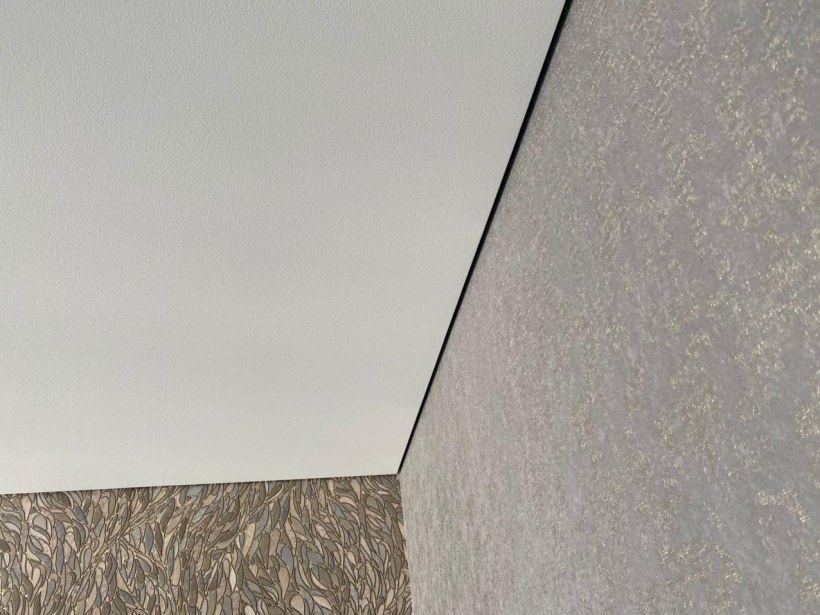 Теневой зазор на потолке