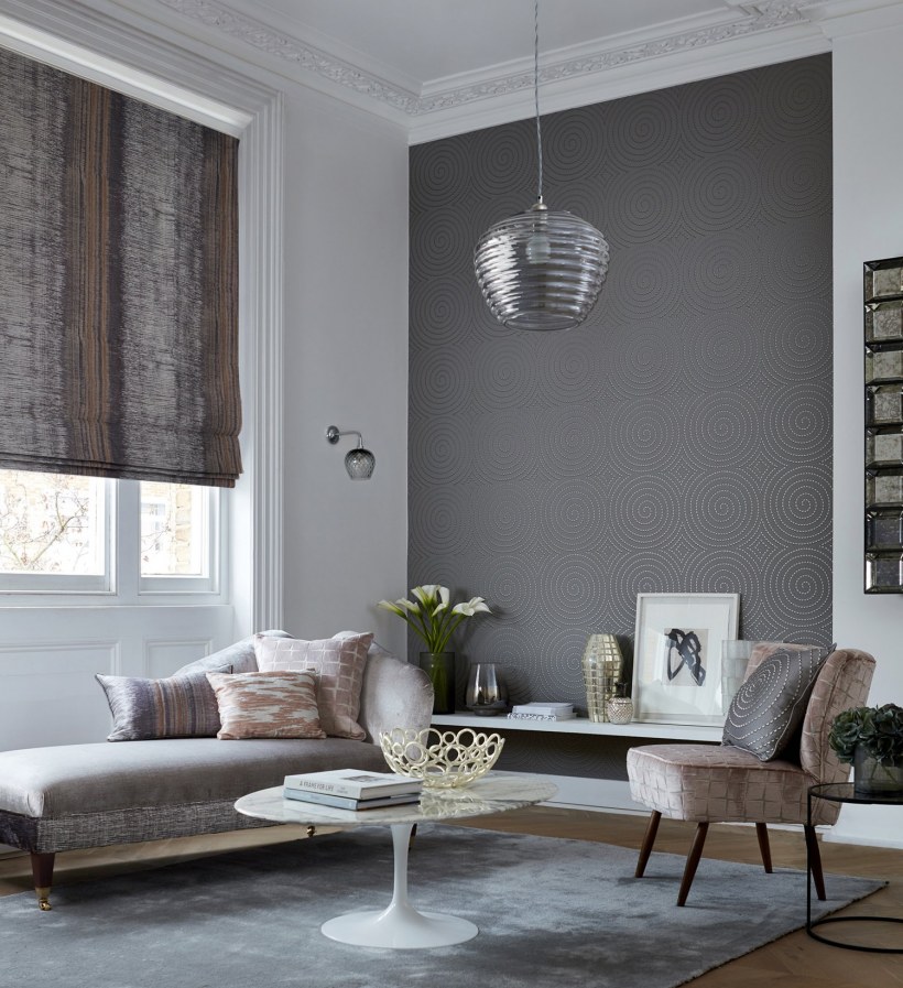 Серо-коричневый цвет стен