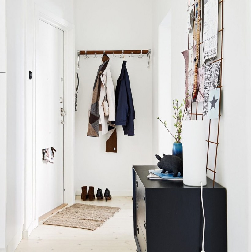 Светлая прихожая интерьер