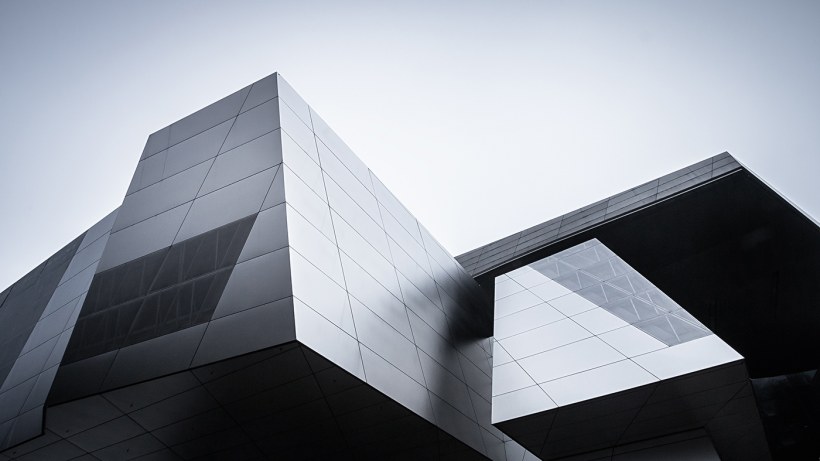 Деконструктивизм в архитектуре