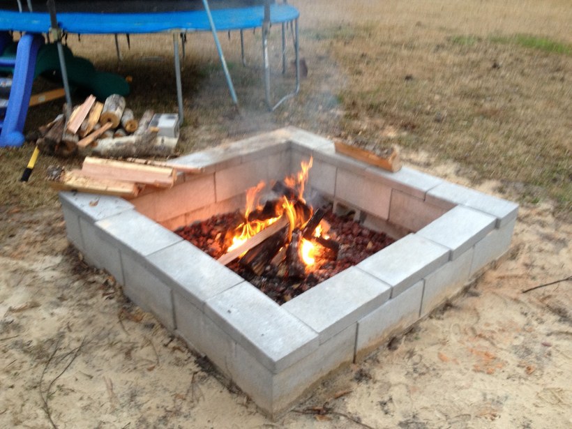 Кострище из шлакоблоков