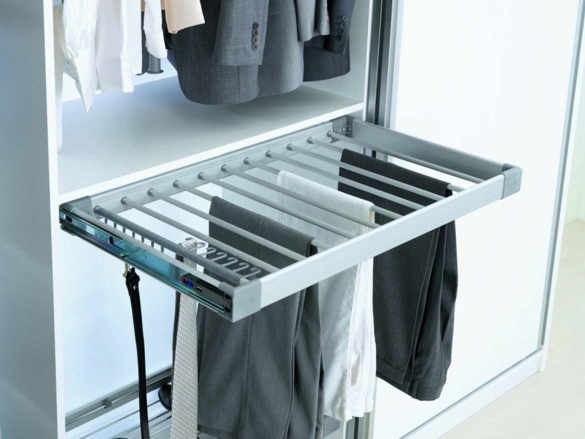 Брючница выдвижная для шкафа 600
