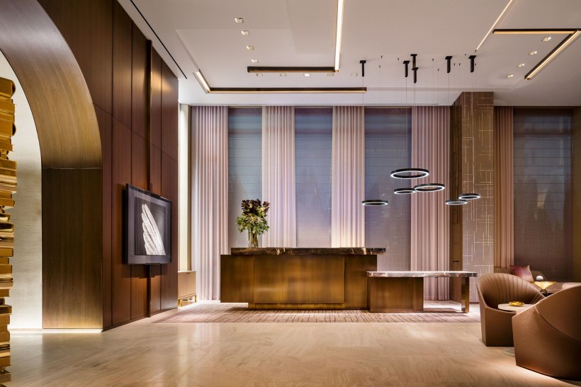 Four Seasons Hotel лобби