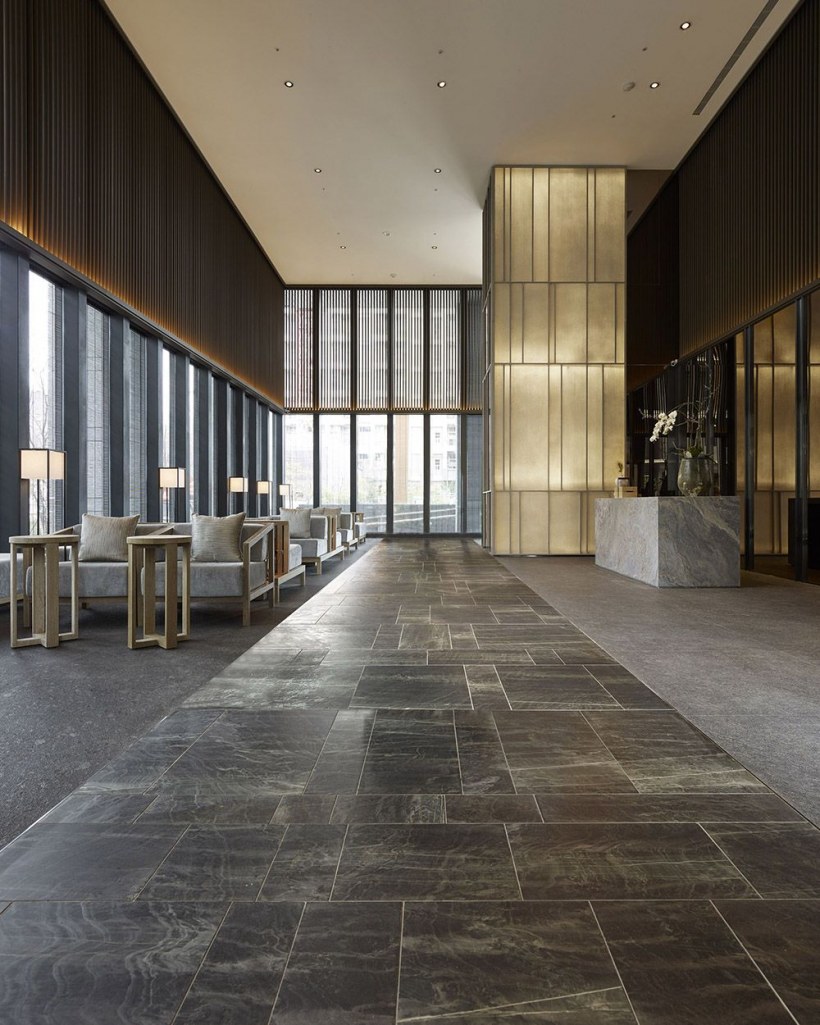 Холл отеля в современном стиле