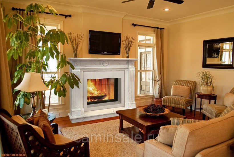 Гостиная с камином