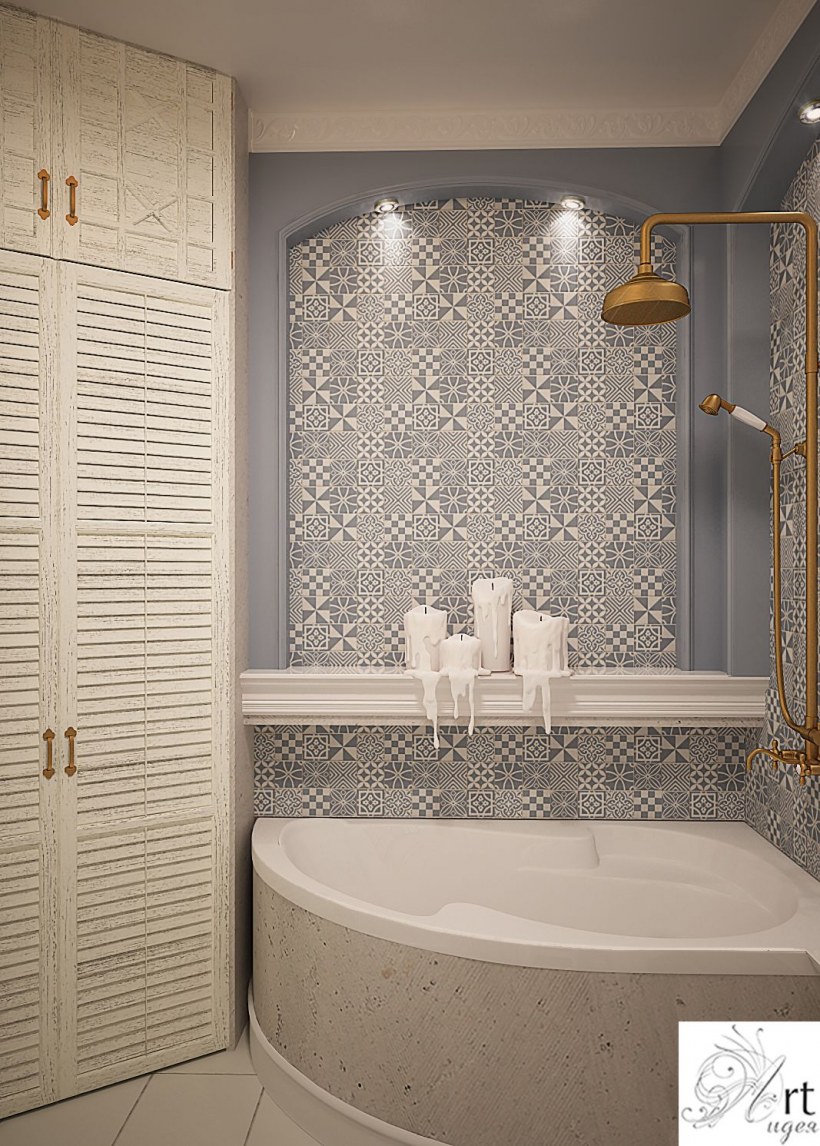 Ванная с декоративной штукатуркой и плиткой