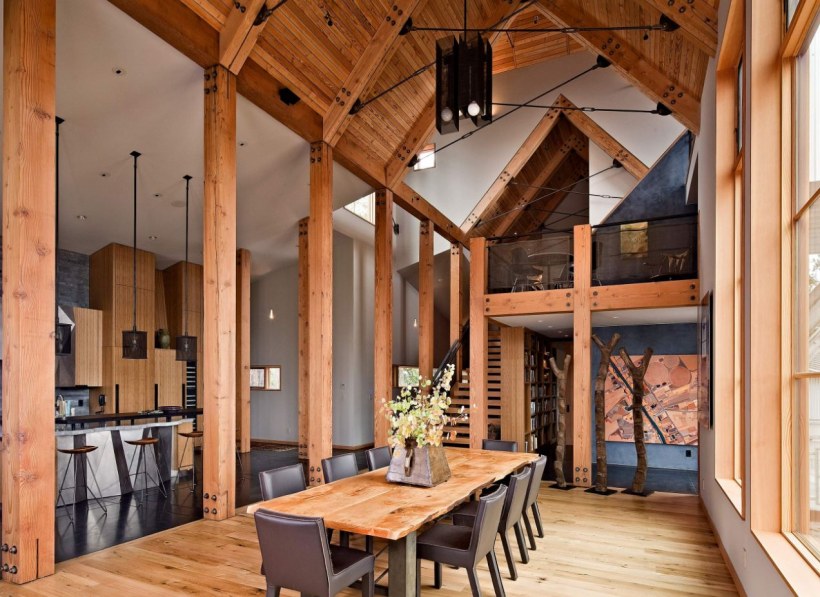 Деревянный домик в стиле лофт