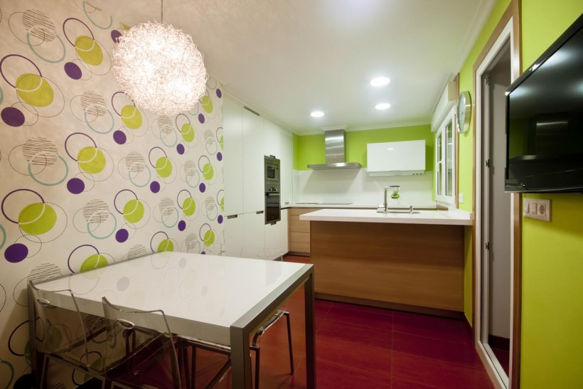 Обои на маленькую кухню