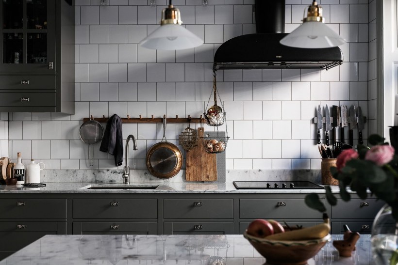 Темные скандинавские кухни