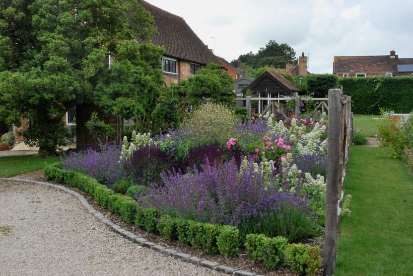 Сад в стиле Кантри деревенский ландшафтный