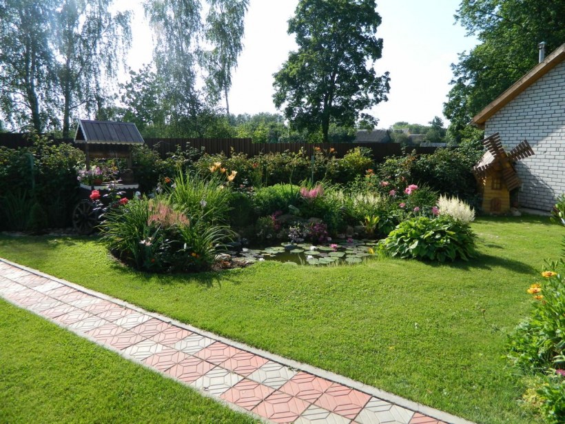 Ухоженный участок на даче