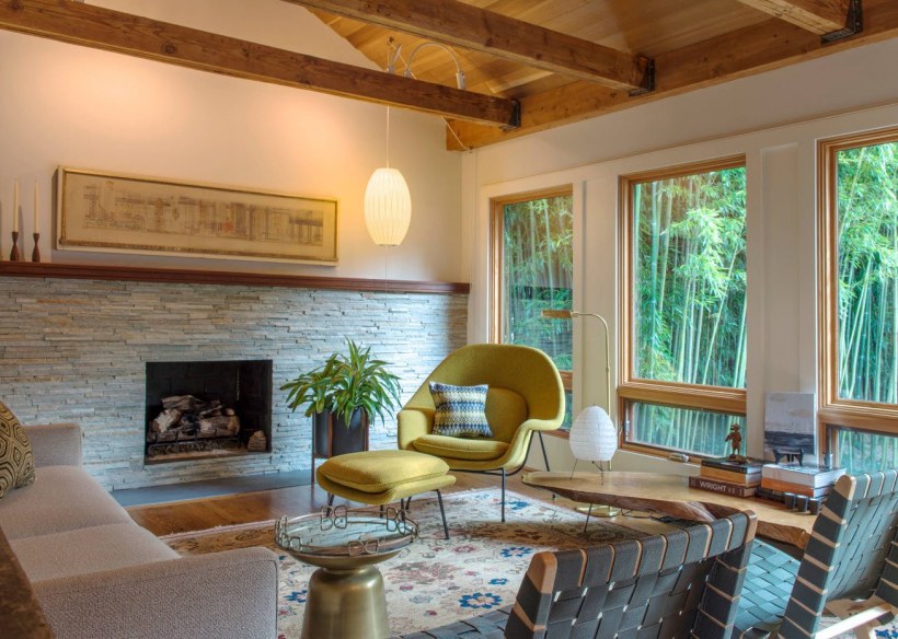 Отделка гостиной в загородном доме